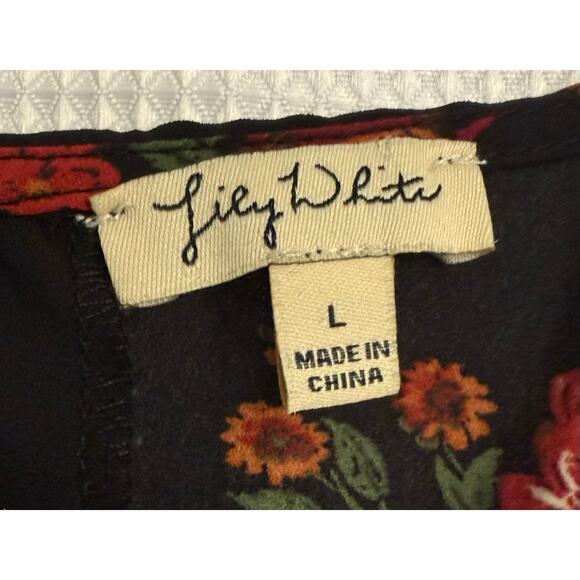 Lily White Woman's L Whimsigoth Floral Strappy Neck 3/4 Wide Sleeve Blouse L - Picture 6 of 8